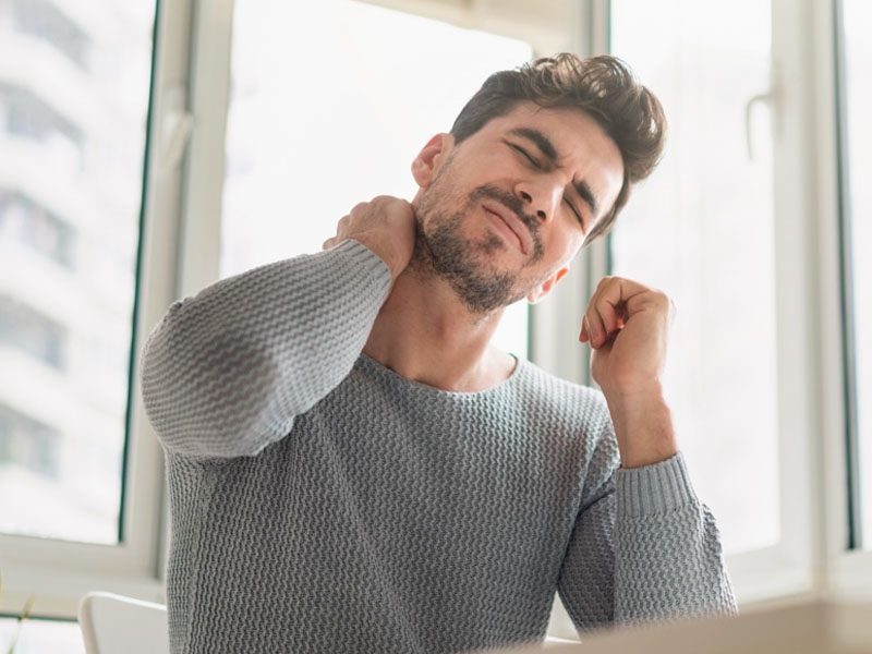 Síntomas del dolor de cabeza por cervicales